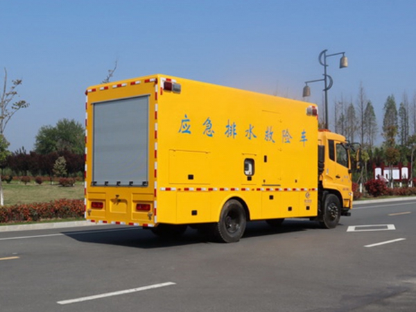 東風(fēng)天錦應(yīng)急排水搶險(xiǎn)車(chē)