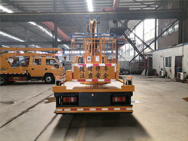 江鈴13米藍牌高空作業(yè)車