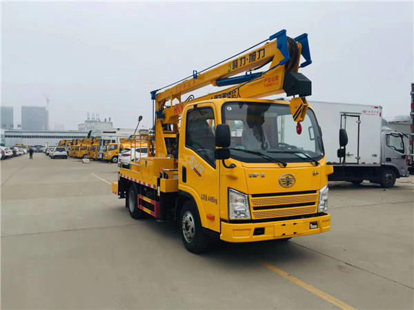 解放13.5米藍(lán)牌高空作業(yè)車(chē)