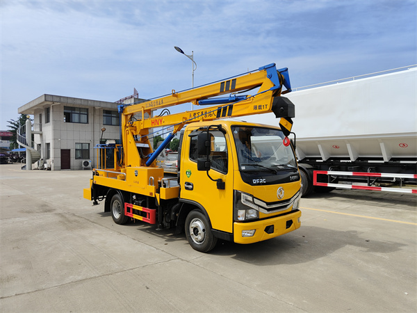 東風(fēng)13.5米藍(lán)牌高空作業(yè)車(chē)