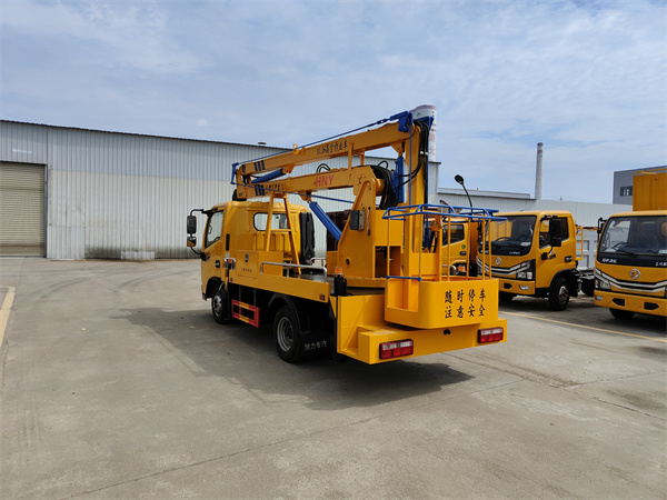 東風(fēng)13.5米藍(lán)牌高空作業(yè)車(chē)