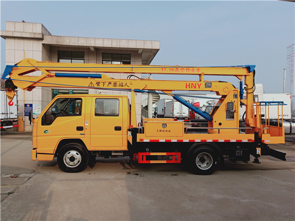 江鈴17.5米高空作業(yè)車