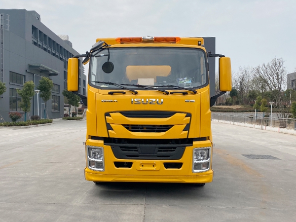 五十鈴工程救險(xiǎn)車