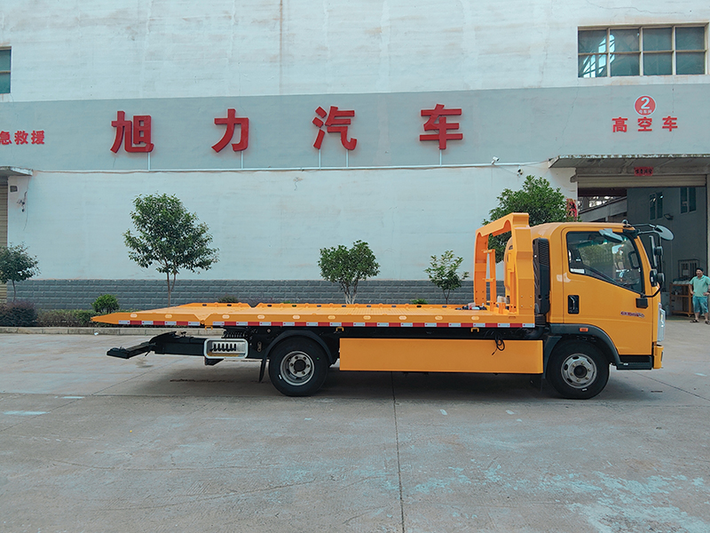 國六藍(lán)牌重汽豪沃悍將清障車(重載型)