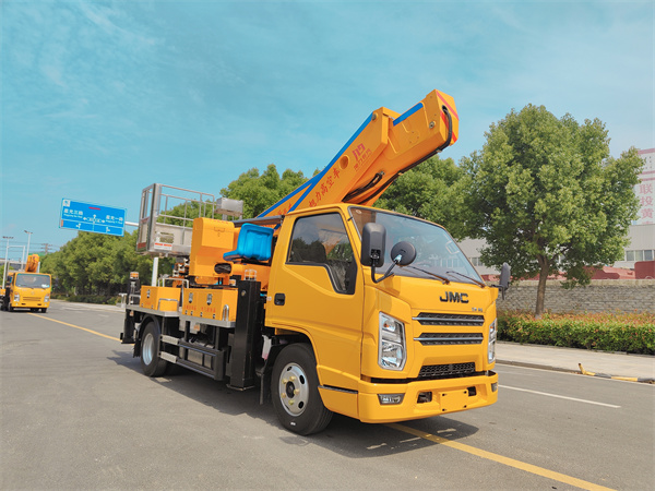 藍(lán)牌 國(guó)六 江鈴28米高 空 作 業(yè) 車